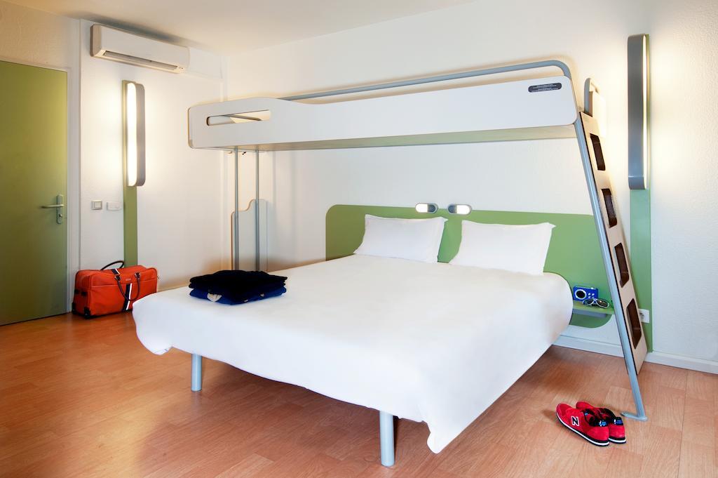 Ibis Budget Givet Quarto foto